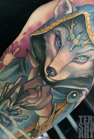 大臂华丽彩绘狐形女巫纹身图案