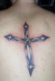 背部简约的十字架花纹纹身图案
