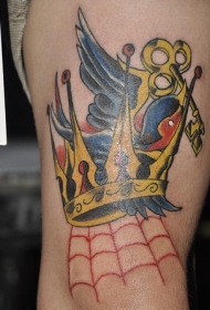 钥匙燕子皇冠纹身图案