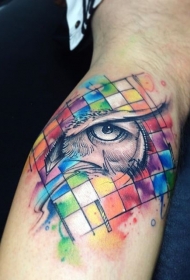 水彩几何猫头鹰眼睛纹身图案
