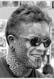 男子脸部波利尼西亚图腾纹身图案