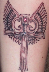 翅膀十字架剑与宝石纹身图案