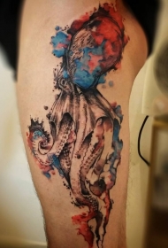 大腿泼墨水彩风格章鱼纹身图案