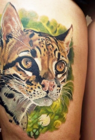腿部彩色现实主义风格的豹头纹身图片