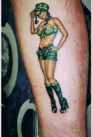 腿部彩色性感军事女孩纹身图片