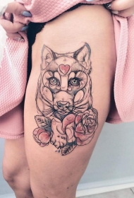 腿部彩色素描风格小狼与花朵纹身图片