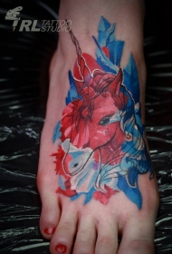 女性脚背水彩风格的独角兽纹身图案