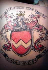彩色骑士盾牌纹身图案