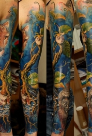 现实主义风格的彩色花臂大猩猩树和老虎纹身图案