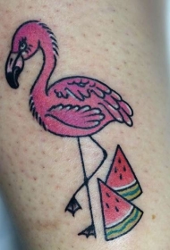 腿部彩色自制的卡通火烈鸟和西瓜纹身