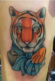 大腿老虎穿西装纹身图案