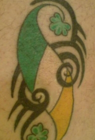 腿部彩色爱尔兰部落国旗纹身图案