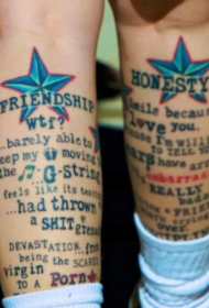 腿部彩色五角星字符友谊纹身图案