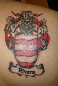 里韦拉家族的族徽纹身图案