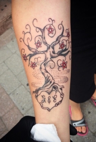 手臂简单的自制像盛开的树纹身图案