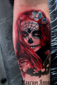 手臂彩色插画风格的墨西哥传统女性纹身