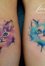 小腿可爱的彩色猫纹身图案