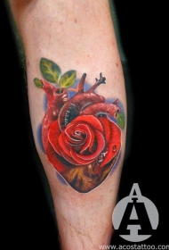 腿部色彩鲜艳的玫瑰心脏纹身图片