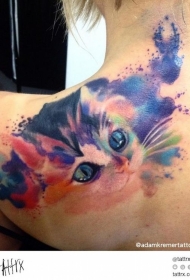 女生肩部可爱的水彩画风格小猫纹身图案