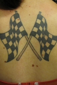 背部黑白色方格赛车旗帜纹身图案