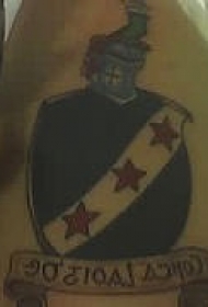 格鲁吉亚盾牌徽章纹身图案