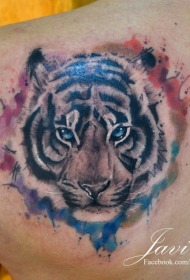 背部水彩泼墨惊人的老虎头像纹身图案