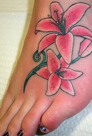 女性脚背彩色粉百合花纹身图案