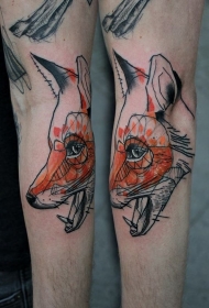腿部彩色线条狐狸头纹身图案