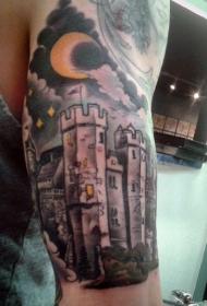 胳膊梦幻城堡月亮纹身图案