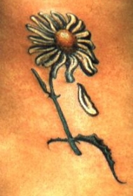 女性颈部白色菊花纹身图案