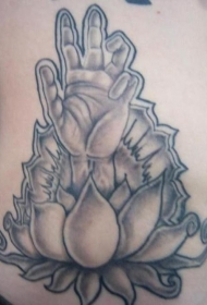 腰部灰色莲花与人的手纹身图案