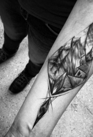 手臂灰色原几何与老树屋纹身图案