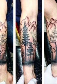 男性手臂棕色山地森林纹身图案