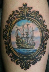 铜镜里的海洋帆船纹身图案