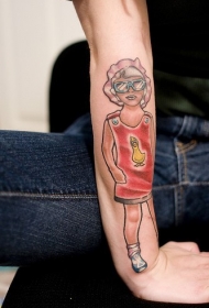 手臂彩色老式的女孩纹身图案