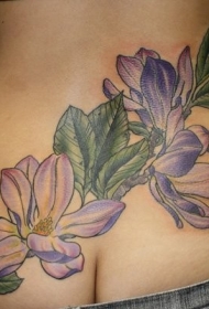 腰部彩色天然色的紫罗兰花纹身