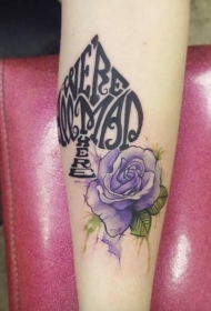 手臂黑桃图腾和水彩紫玫瑰纹身图案