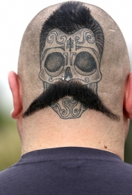 头部有趣设计的骷髅头墨西哥纹身