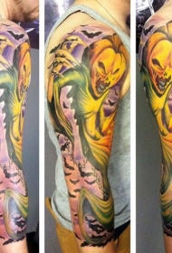 手臂彩色惊人的南瓜幽灵纹身图案