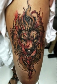腿部彩色个性狮子头纹身图案