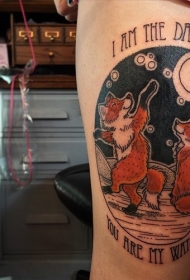 腿部彩色搞笑狐狸跳舞纹身图案