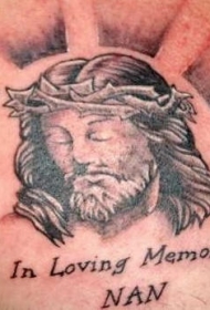耶稣肖像和英文字母纹身图案