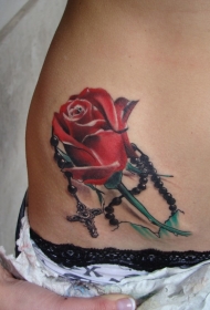腰部彩色逼真的玫瑰花纹身图案