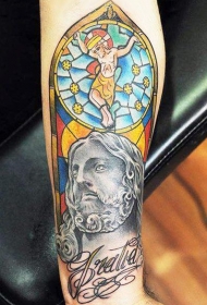 手臂彩色受难耶稣纹身图案
