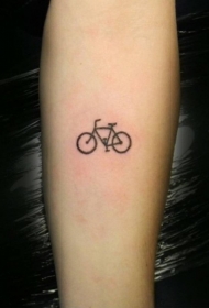 手臂简约的小黑墨自行车纹身图案