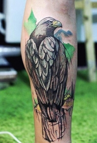 小腿华丽的鹰纹身图案