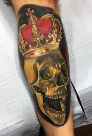 小腿写实彩色骷髅皇冠纹身图案