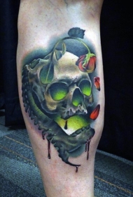 彩绘绿光骷髅与花朵纹身图案
