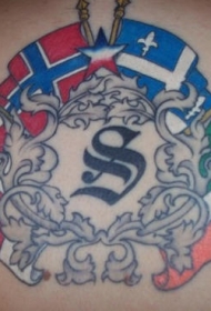 背部彩色西北欧国旗纹身图案