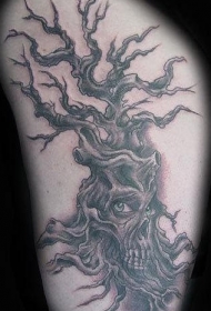 邪恶的黑暗枯树纹身图案